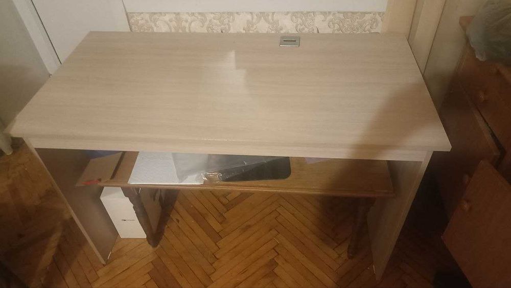 Компьютерный стол 120x60x75