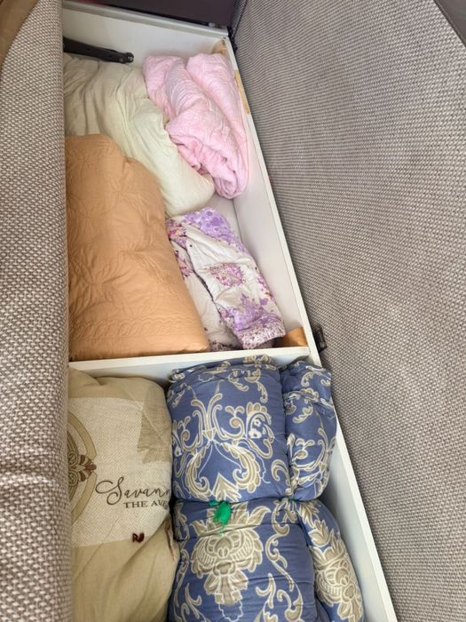 Продам диван угловой