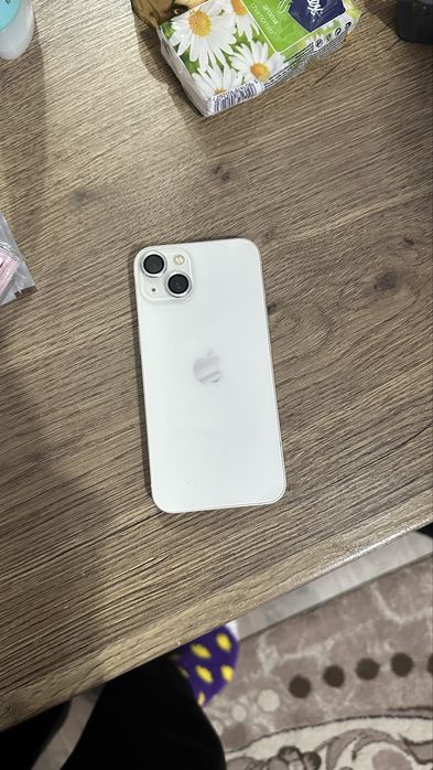 Айфон 13 128GB белый