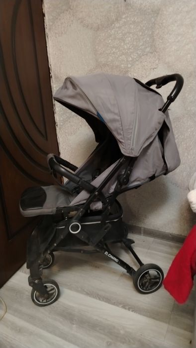 Продам детскую коляску лёгкую