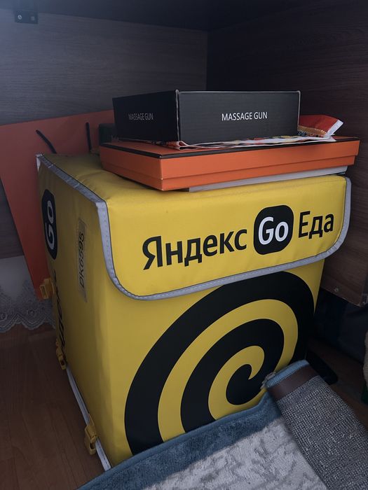 Продаю сумку от яндекс !!!