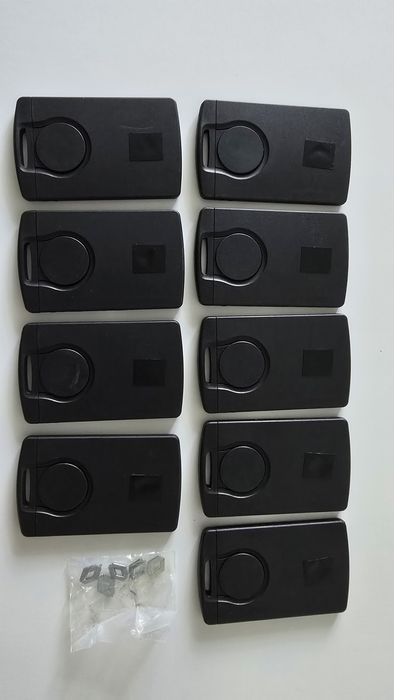 Cheie cartela Renault 4 butoane