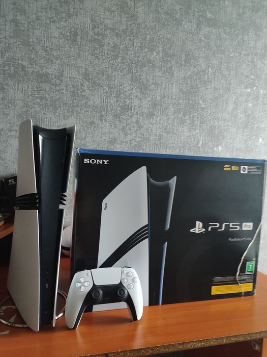 Продаю PS 5 PRO 2 tb