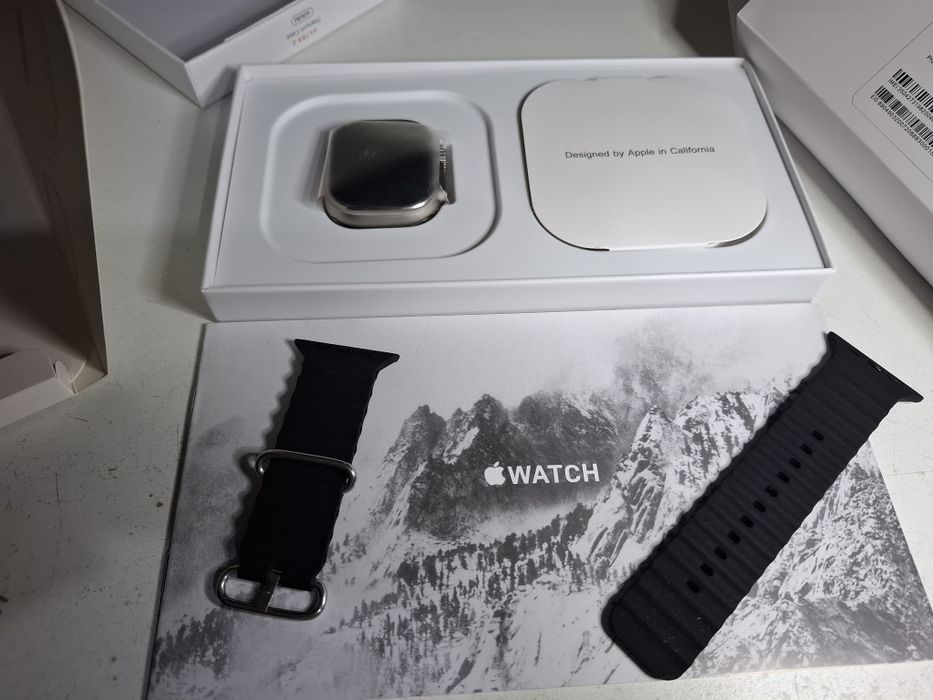 AppleWatch Ultra 2, 49 mm, Black Titanium + Black Ocean Band, varianta A2987.