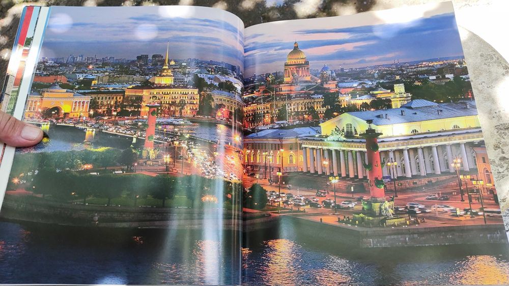 Книга всё о Санкт-Петербурге