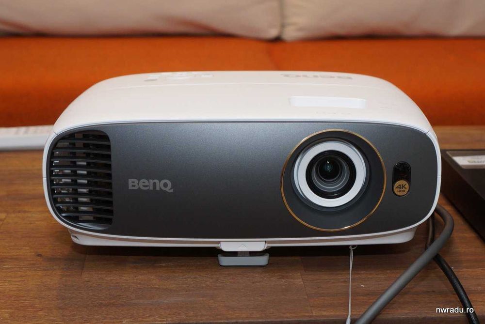 BenQ W1720 True 4K UHD HDR Video Projector, DLP, Home Theatre, 2000 Lumens 3D