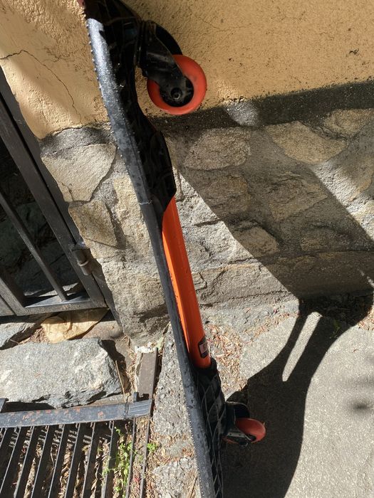 Продавам качествен уейвборд Oxelo – За любителите на карането!