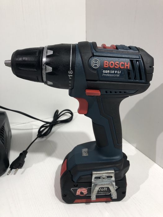 Set Bosch 18 v inpact si filetantă
