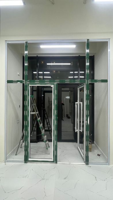 Окна, двери, витражи, перегородки, москитные сетки алюминиевые