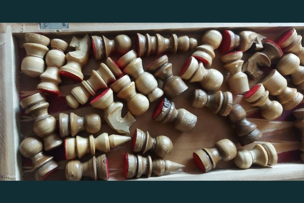 Joc de șah și table
