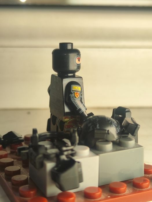 Лего минифигурка ФСБ