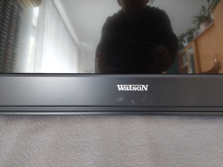 Tv Watson, diagonala 107 cm.