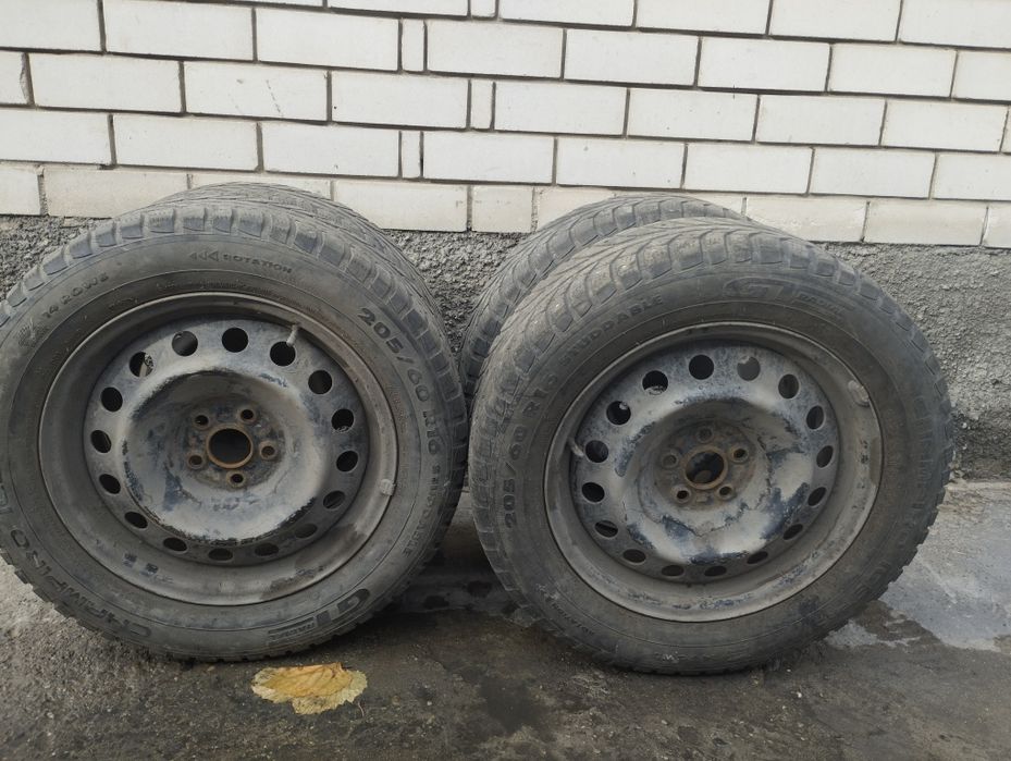 Шины зимние R16/205/60