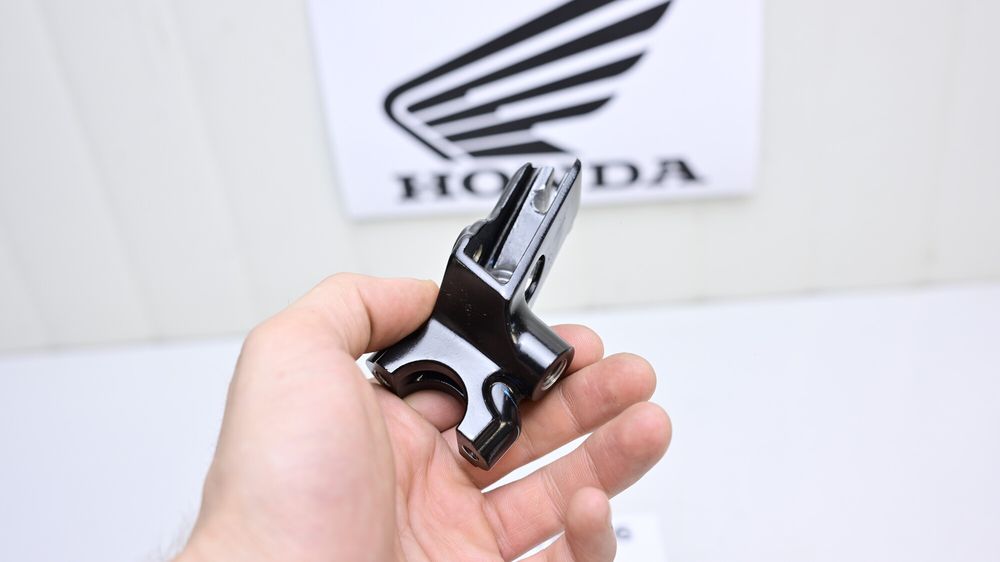 Prindere Suport Maneta Ambreiaj OEM Honda CB500F 2013 - 2023