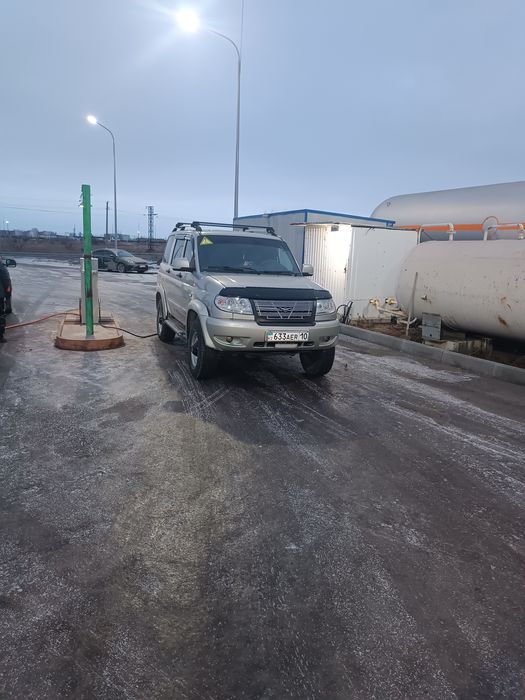 УАЗ патриот 2012 года