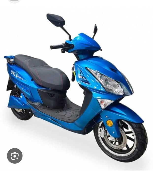 Продам электро скутер Китай