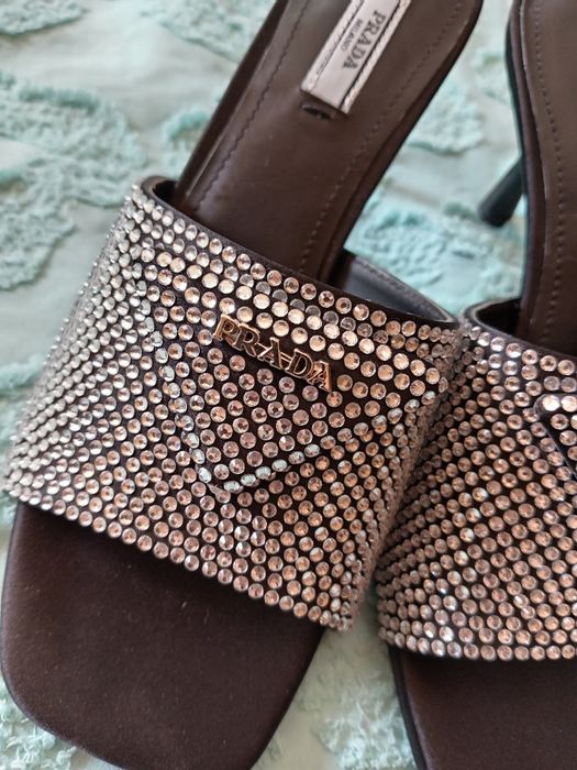 Prada сандали с камъни