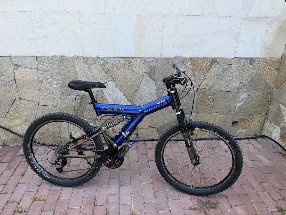 Trek Glide Full Suspension – RockShox Judy XL C – Fox Vanilla X – Shimano Deore