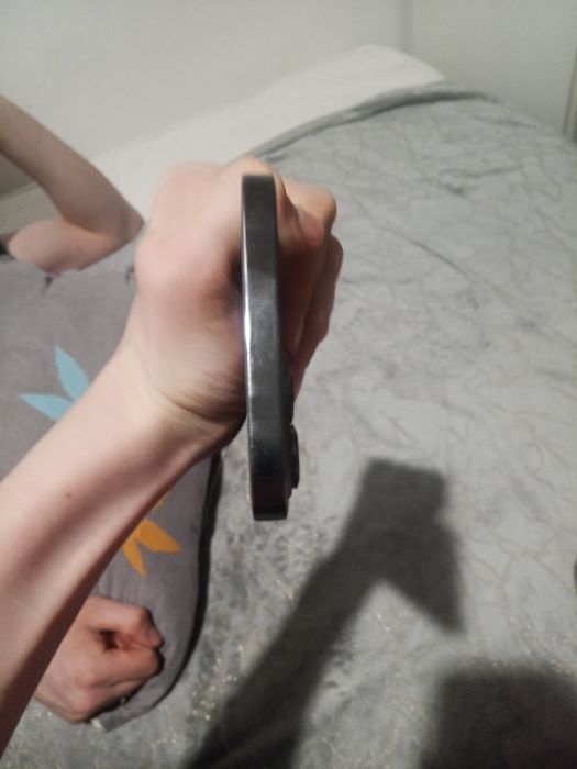 Обменяю 12 про Макс на модель выше