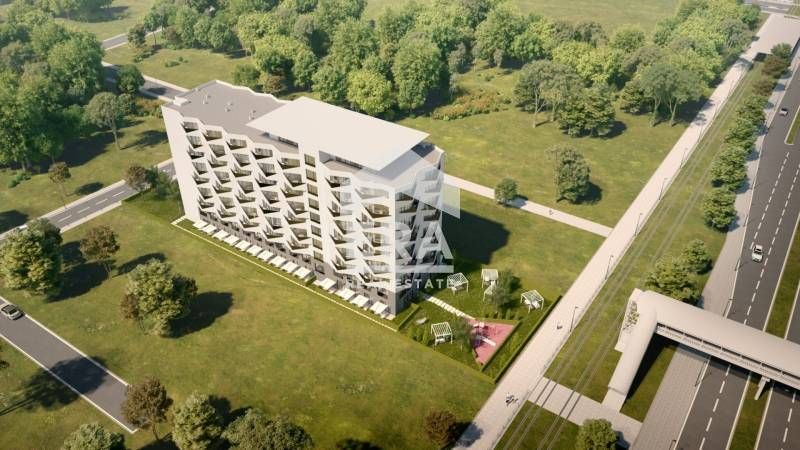 Едностаен ексклузивен апартамент за продажба, със собствен двор, в к-с