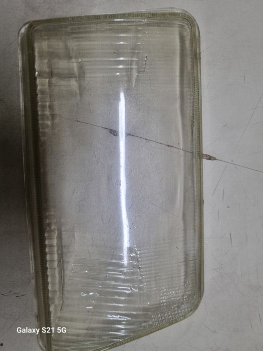 Продам стекла фар