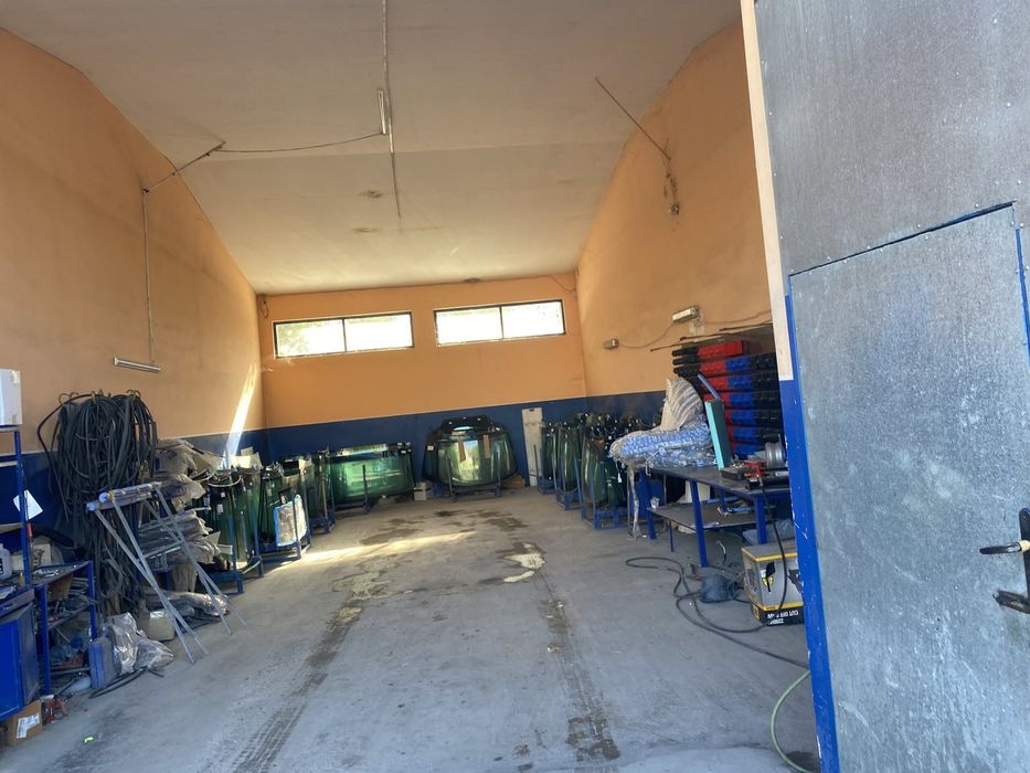 Имот Автобояджийски сервиз