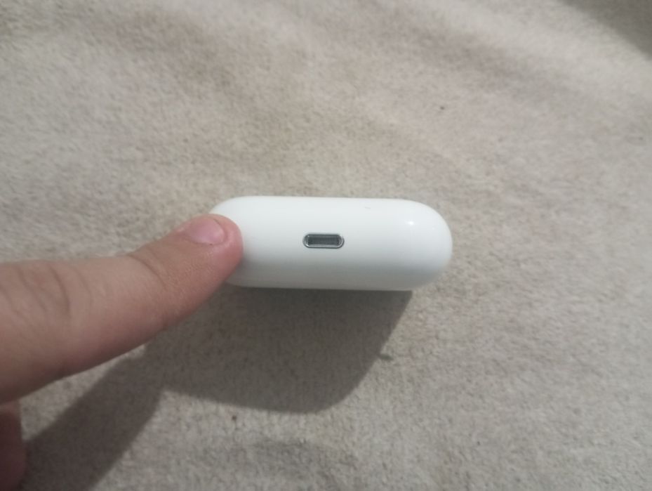 Наушники airpods