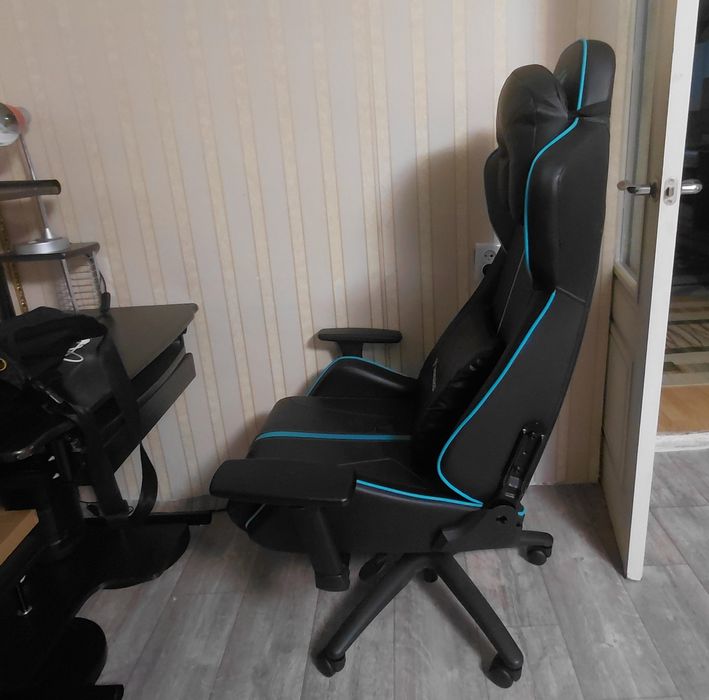 Продам Компьютерный кресло