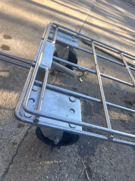 Cărucior marfă  carmangerie/piese auto/utilaj