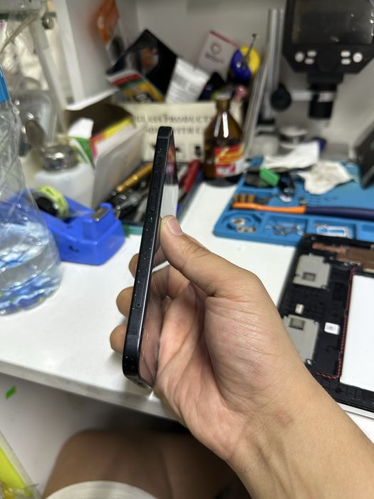 Продам Iphone 15/128gb
