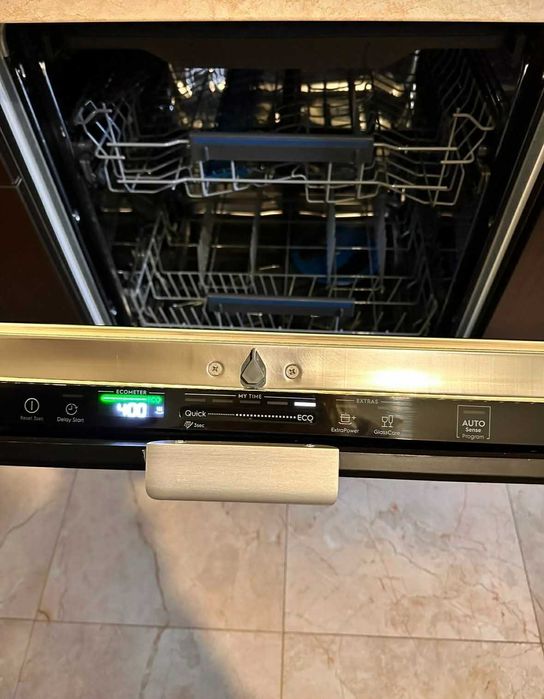Mașina de spălat vase Electrolux