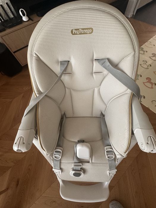 Детско столче за хранене Peg Perego Siesta Follow Me
