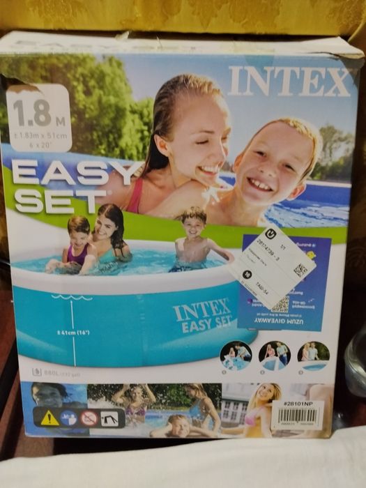 Продается новый бассейн.