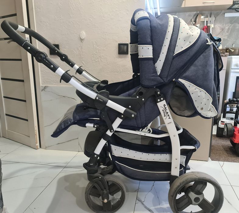 Продам детскую коляску