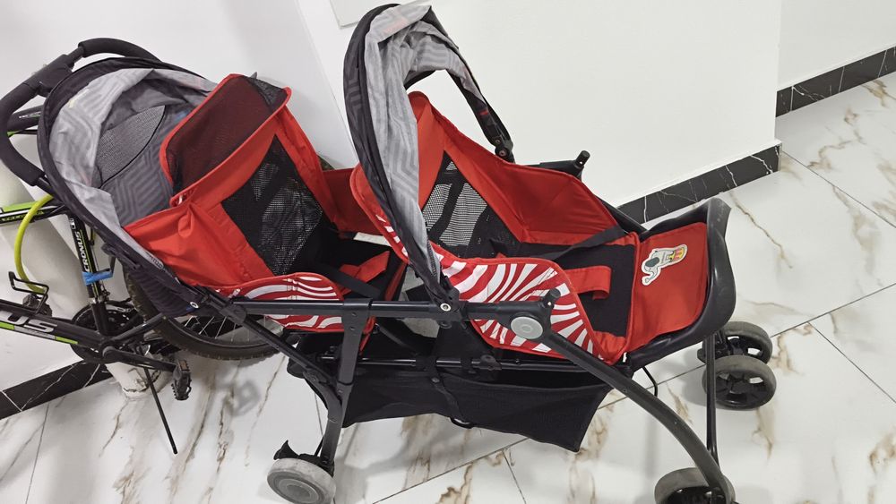 Продам двойную коляску