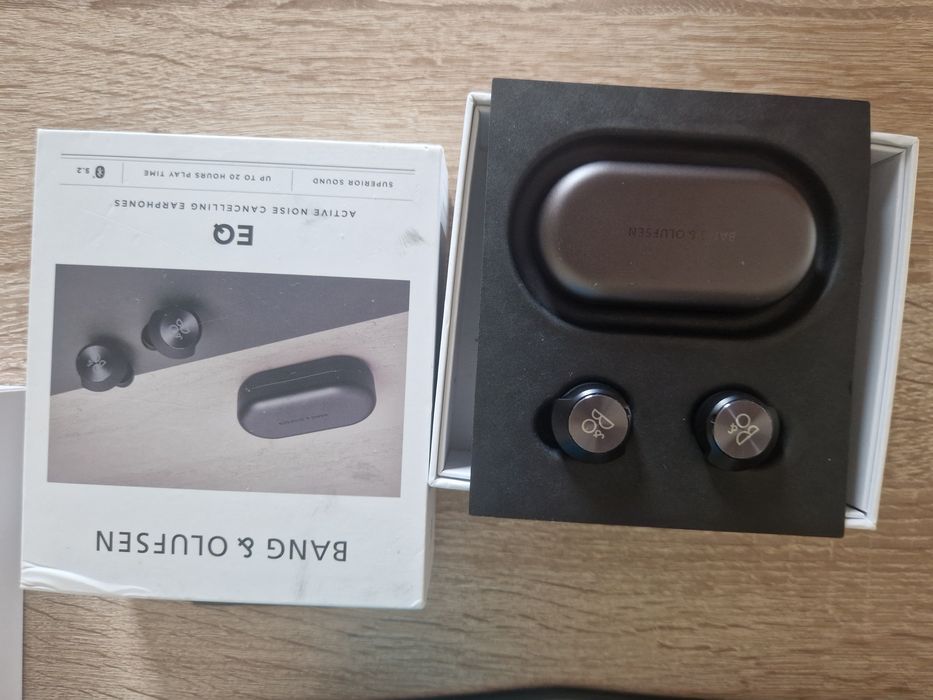 Căști Bang & Olufsen