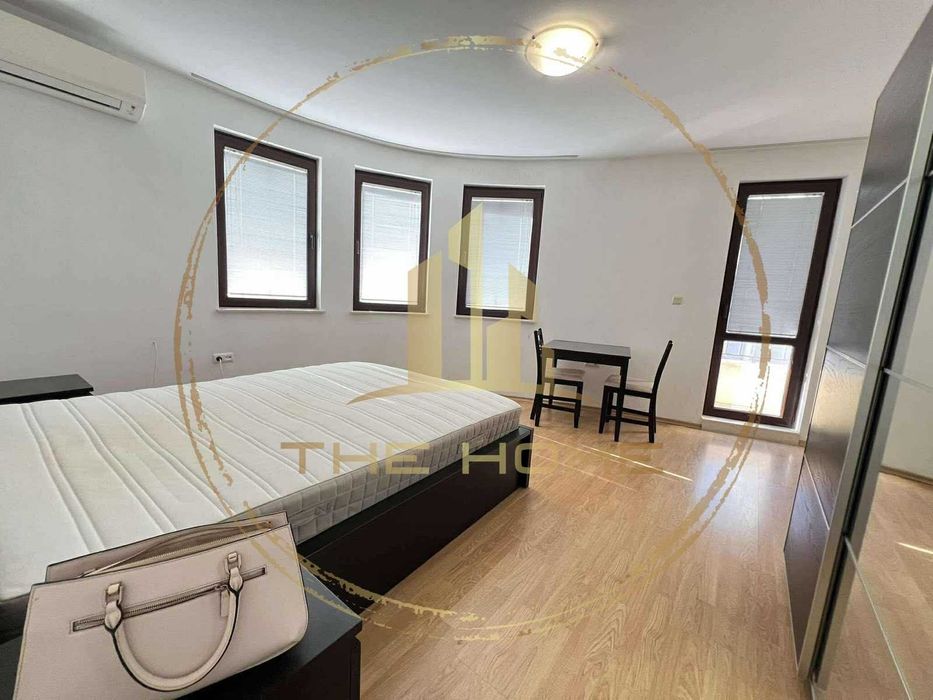 Дава се под наем Двустаен апартамент в Варна, Център - 60 кв.м за 375 € - Снимка #3