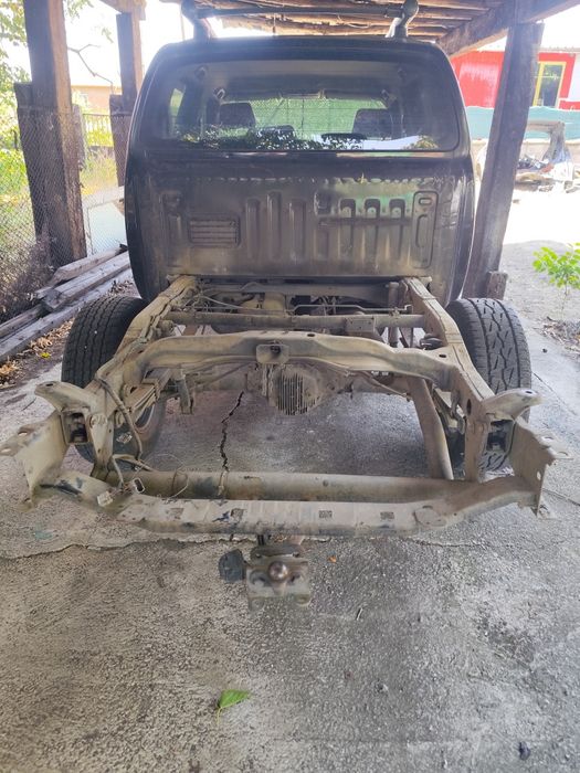 Nissan Navara d40 -2012г-2.5dci-190кс-Автомат