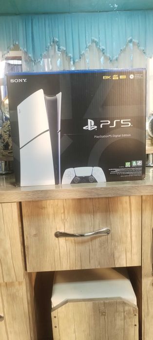 Play station 5slim yangi holatda 2 ta orginal jostiki bilan