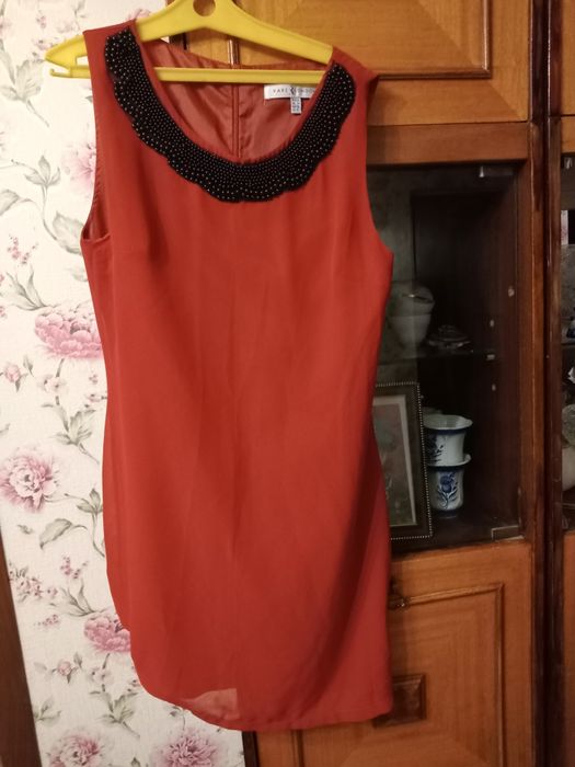 Продам платья вечерние