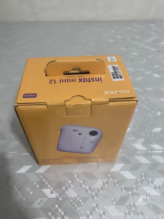 Новый Instax mini 12
