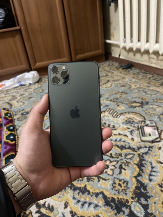 Срочно продаю Айфон 11 pro max