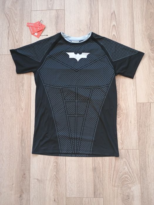 YoungLA Batman Compression тениска – черна, размер L, чисто нова