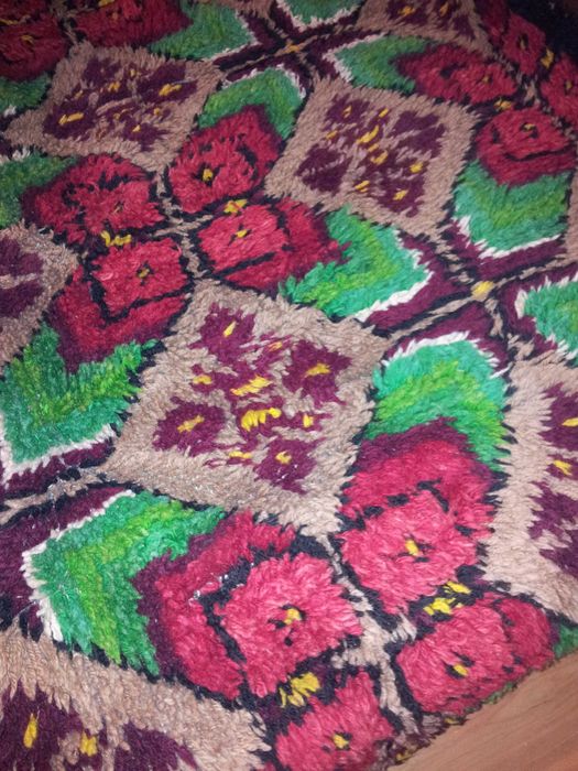 Китеник цветен 100% вълна и ръчно тъкан