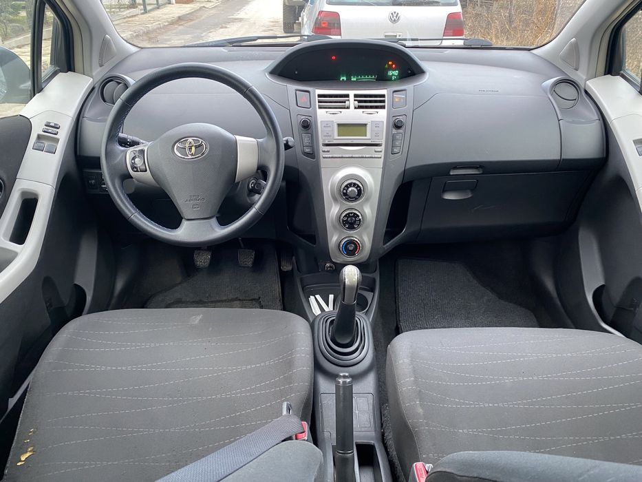 Toyota Yaris Тойота Ярис 1.0 vvti 69 кс На части!