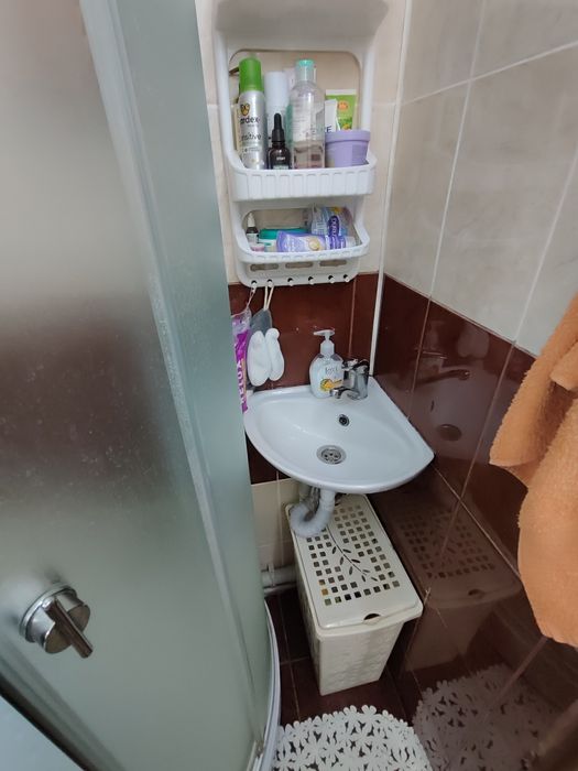 Продается 2-комн (7-78, 1 эт)