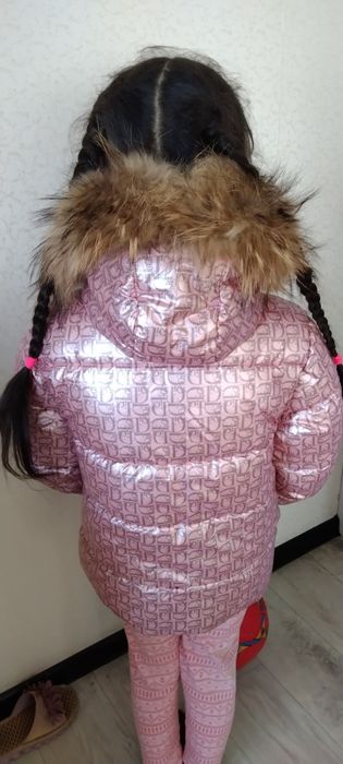 Срочно продаю зимний комбинезон