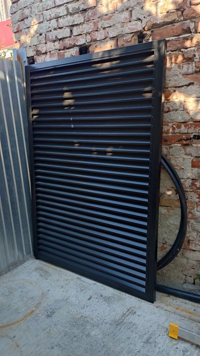 Poarta metalica tip "jaluzea"