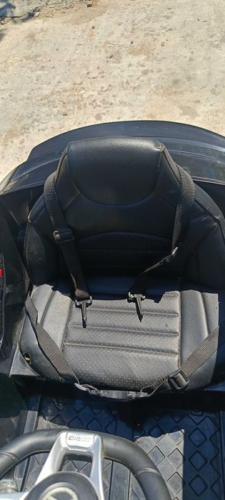 Децка акомулаторна кола Mercedes