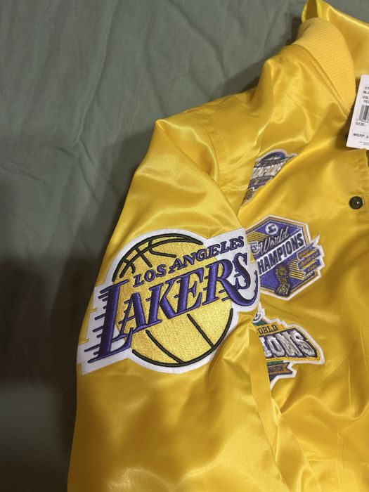 Продам оригинал куртку